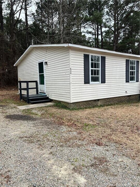 620 Dashland Dr in Fayetteville, NC - Building Photo