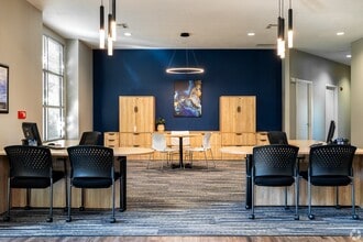 Barrewoods Apartments in Kansas City, MO - Foto de edificio - Building Photo