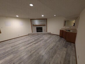 3132 N Longfellow Ct in Wichita, KS - Building Photo - Building Photo