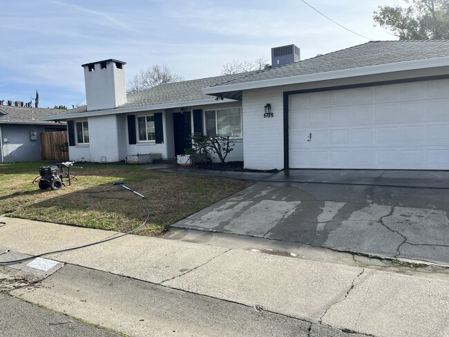 property at 608 Bird St