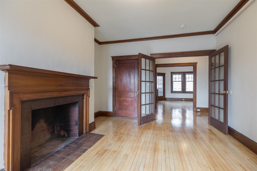8 Humboldt St, Unit 3 in Cambridge, MA - Building Photo