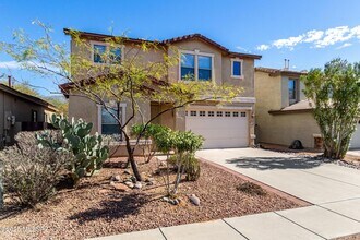 12996 N Desert Olive Dr in Oro Valley, AZ - Building Photo - Building Photo