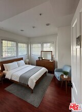 2667 Menlo Ave in Los Angeles, CA - Building Photo - Building Photo