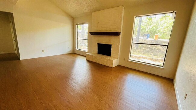 3216 Tamarron Blvd in Austin, TX - Building Photo - Building Photo