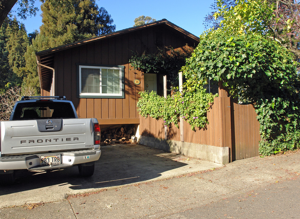 18 Laurelwood Ave in Mill Valley, CA - Building Photo