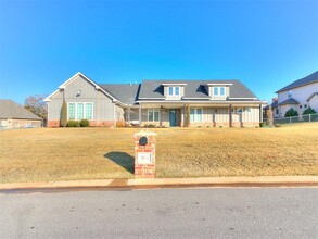 1935 Treviso Ct in Edmond, OK - Building Photo - Building Photo