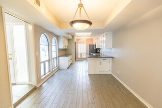 2908 E Avenida Olivos in Phoenix, AZ - Building Photo - Building Photo