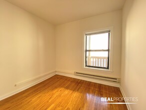 817 W Waveland Ave in Chicago, IL - Building Photo - Building Photo