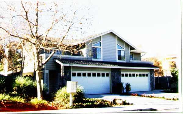 2446-2450 Chiquita Ln in Thousand Oaks, CA - Building Photo - Building Photo