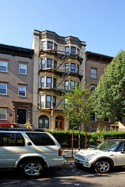 120 1st Pl in Brooklyn, NY - Foto de edificio