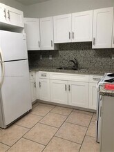 3507 Ponce de Leon, Unit 3507 in Coral Gables, FL - Building Photo - Building Photo