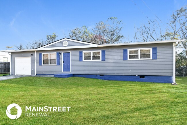 property at 1135 Pontiac Cir