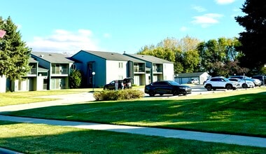 Elkhorn Village in Elkhorn, WI - Building Photo - Building Photo