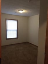 875 American Greeting Card Rd, Unit f in Corbin, KY - Building Photo - Building Photo