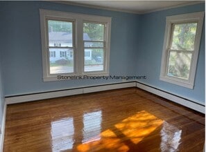 80 Wood St in Coventry, RI - Building Photo - Building Photo