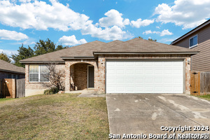 10331 Manor Creek in San Antonio, TX - Building Photo