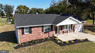 3 Helen Ave in Pedricktown, NJ - Foto de edificio - Building Photo