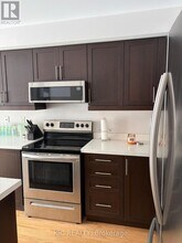 62 King George Way in Bowmanville, ON - Building Photo - Building Photo