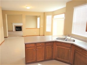 6512 Fitzer Dr in Joliet, IL - Building Photo - Building Photo
