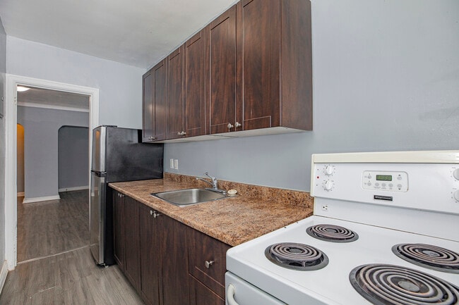 340–376 Tillbury Avenue in Ottawa, ON - Building Photo - Building Photo