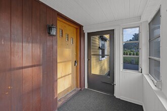 78 Meriline Ave in West Hartford, CT - Building Photo - Building Photo