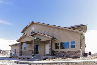 1904 Sunshine Peak Dr in Loveland, CO - Building Photo - Building Photo