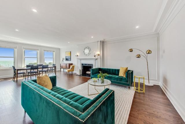 3240 N Lake Shore Dr-Unit -10B in Chicago, IL - Building Photo