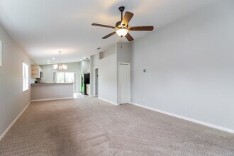 206 San Lorenzo Ct in Bradenton, FL - Building Photo - Building Photo