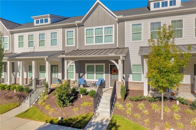 1954 Sanford Dr in Atlanta, GA - Building Photo - Building Photo