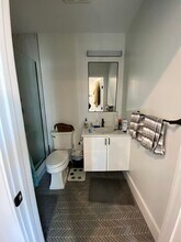 24 Ward St, Unit 3 in Boston, MA - Foto de edificio - Building Photo