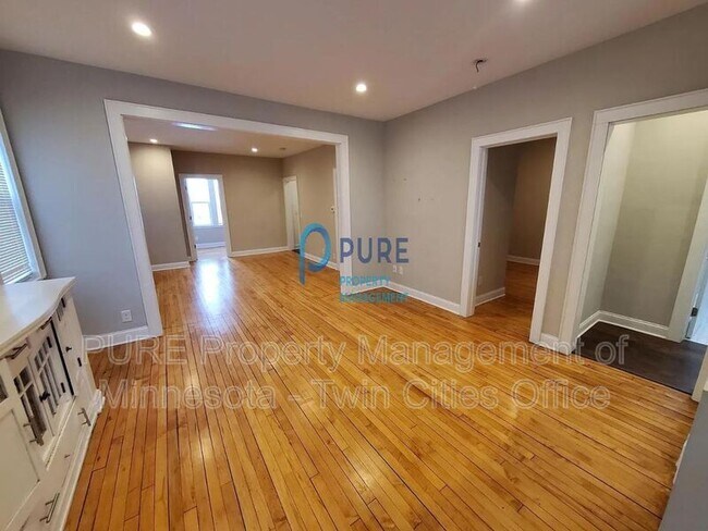 18 W 33rd St in Minneapolis, MN - Building Photo - Building Photo