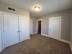 1364 Idaho St in Des Moines, IA - Building Photo - Building Photo