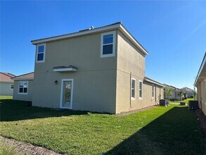 8855 Fallen Oak Dr in Davenport, FL - Building Photo - Building Photo
