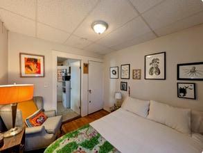 359 Windsor St, Unit 379-1 in Cambridge, MA - Building Photo - Building Photo