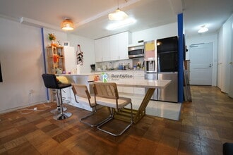 6 Whittier Pl in Boston, MA - Foto de edificio - Building Photo