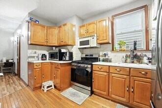 175 Van Winkle Ave in Jersey City, NJ - Building Photo - Building Photo