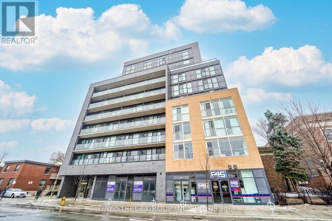 2369-2369 Danforth Ave in Toronto, ON - Building Photo - Building Photo