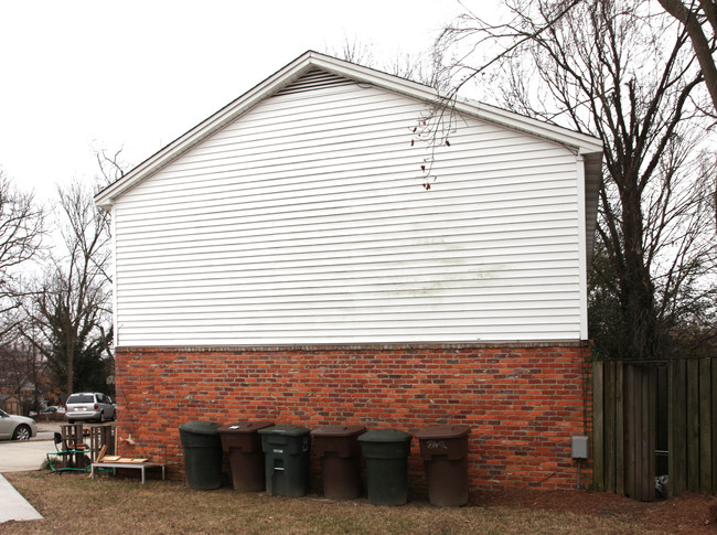 623 Fairmont in Greensboro, NC - Foto de edificio - Building Photo