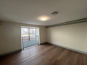 160 Seabury St in Fall River, MA - Building Photo - Building Photo