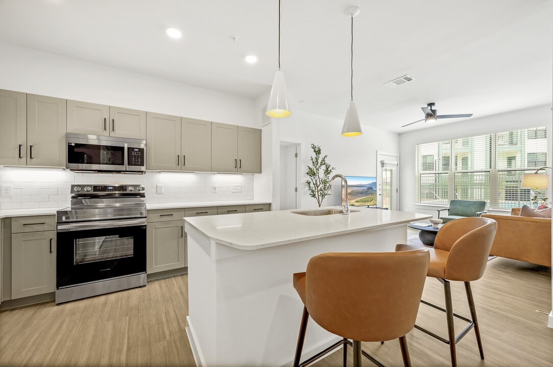 Bluff View at Frederick Creek in Boerne, TX - Building Photo