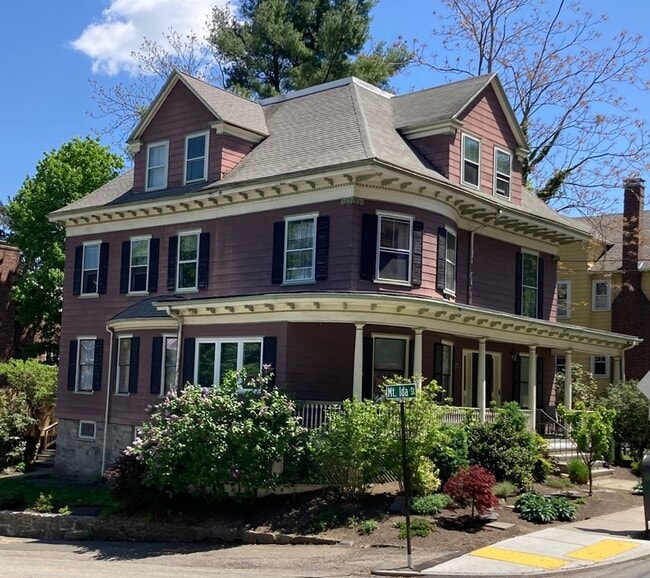 23 Newtonville Ave, Unit 1