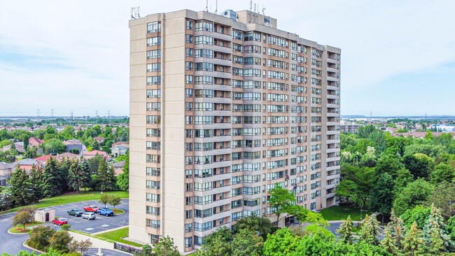 The Coronation in Brampton, ON - Building Photo - Building Photo