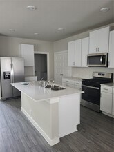 5611 Madden Ln in Houston, TX - Building Photo - Building Photo