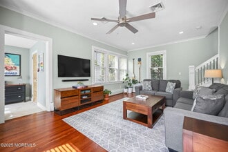 50 Waverly Pl in Red Bank, NJ - Building Photo - Building Photo