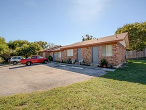 3404 and 3406 Willowrun Cv. in Austin, TX - Building Photo - Other