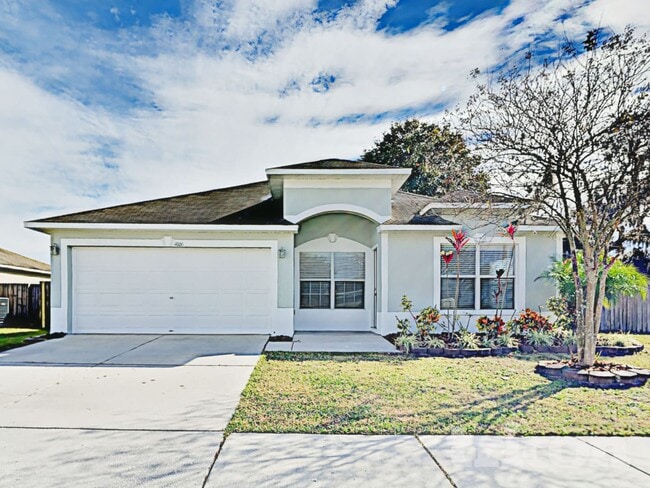 4406 Tina Ln in Plant City, FL - Building Photo - Building Photo