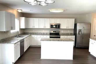 516 Pebblestone Dr in Durham, NC - Building Photo - Building Photo