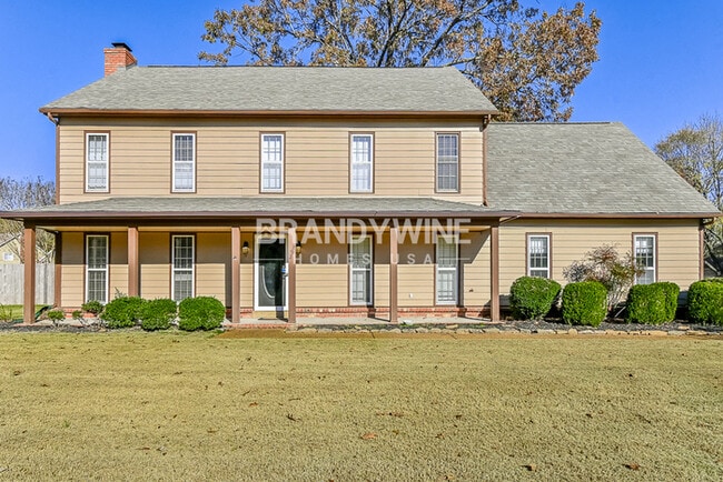 292 E Valleywood Dr