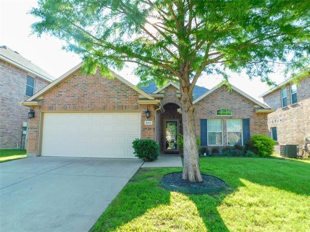 4605 Dogwood Dr in Denton, TX - Foto de edificio - Building Photo