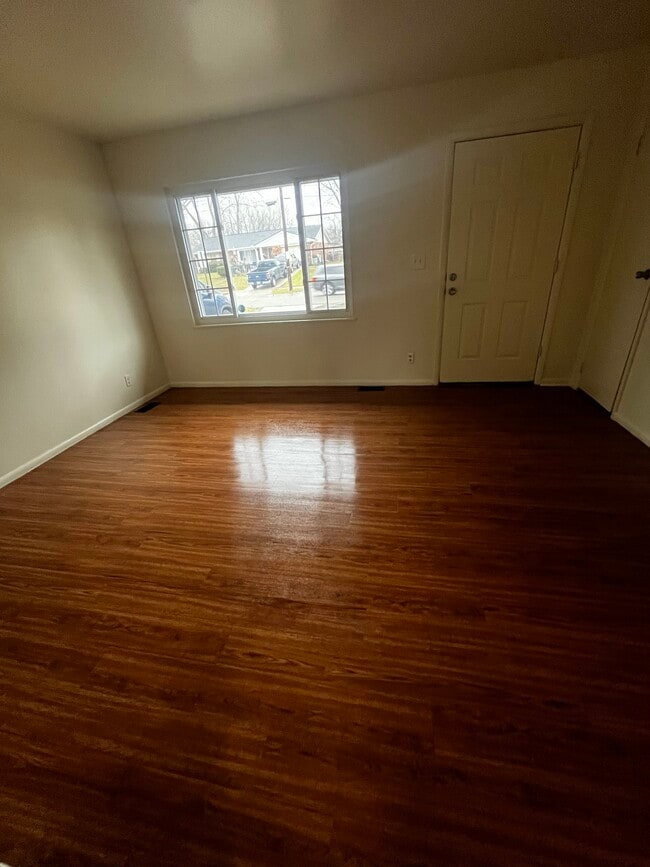 2455 Merriway Ln in Cincinnati, OH - Building Photo - Building Photo